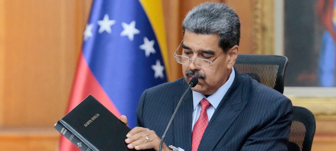 Maduro afirma haber ganado y denuncia un complot nacional e internacional