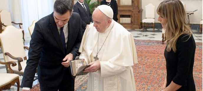 Pedro Sánchez busca de nuevo el apoyo del Papa